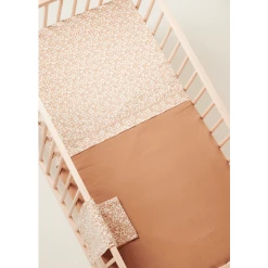 Noppies Spannbetttuch Für Das Bettchen Botanical Fog -Träumeland Shop noppies spannbetttuch fuer das bettchen botanical fog a357045 3