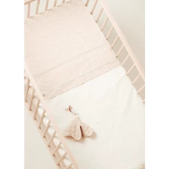 Noppies Spannbetttuch Für Das Bettchen Botanical Misty Rose -Träumeland Shop noppies spannbetttuch fuer das bettchen botanical misty rose a357044 4